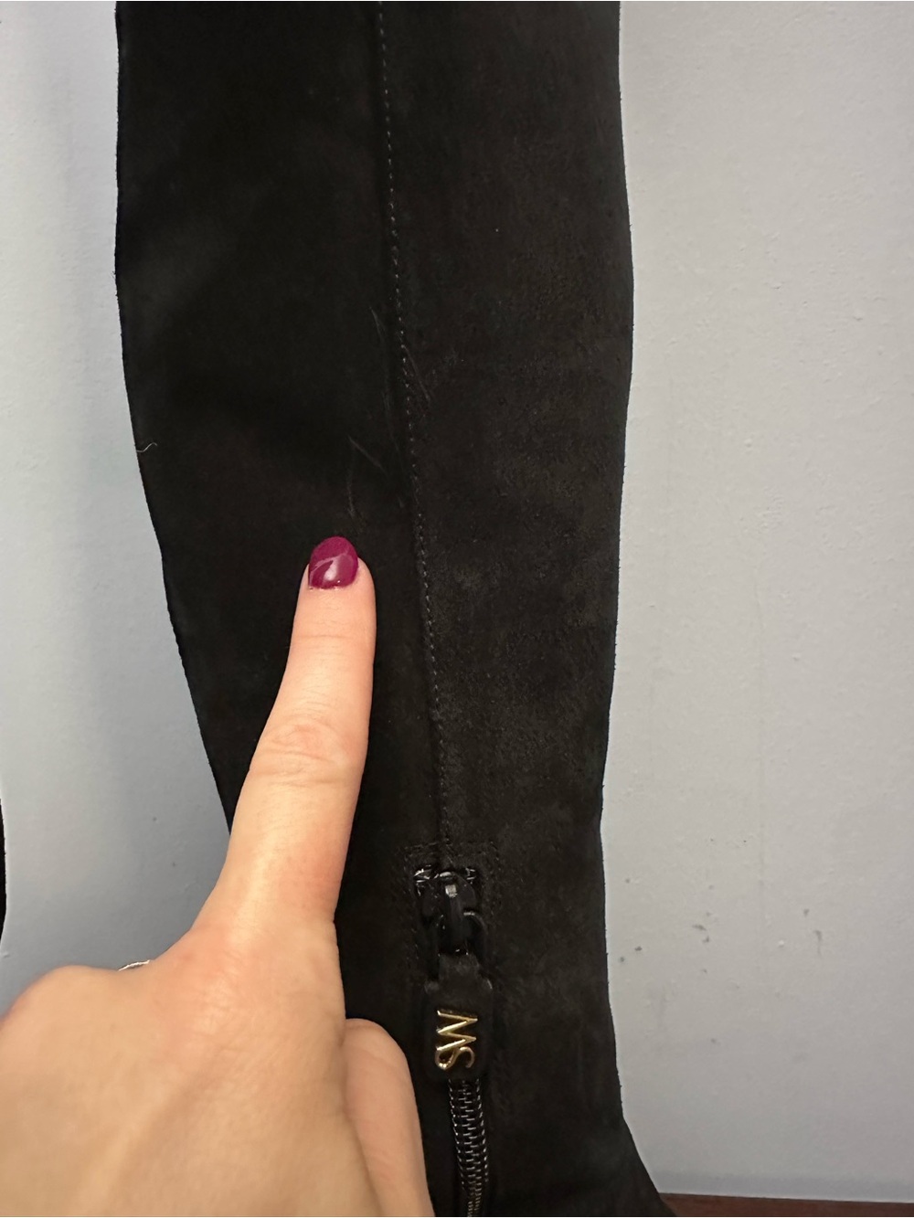 Stuart Weitzman Black Amber Suede Over-The-Knee Lug Sole Boots Size 5.5 - Picture 6 of 13